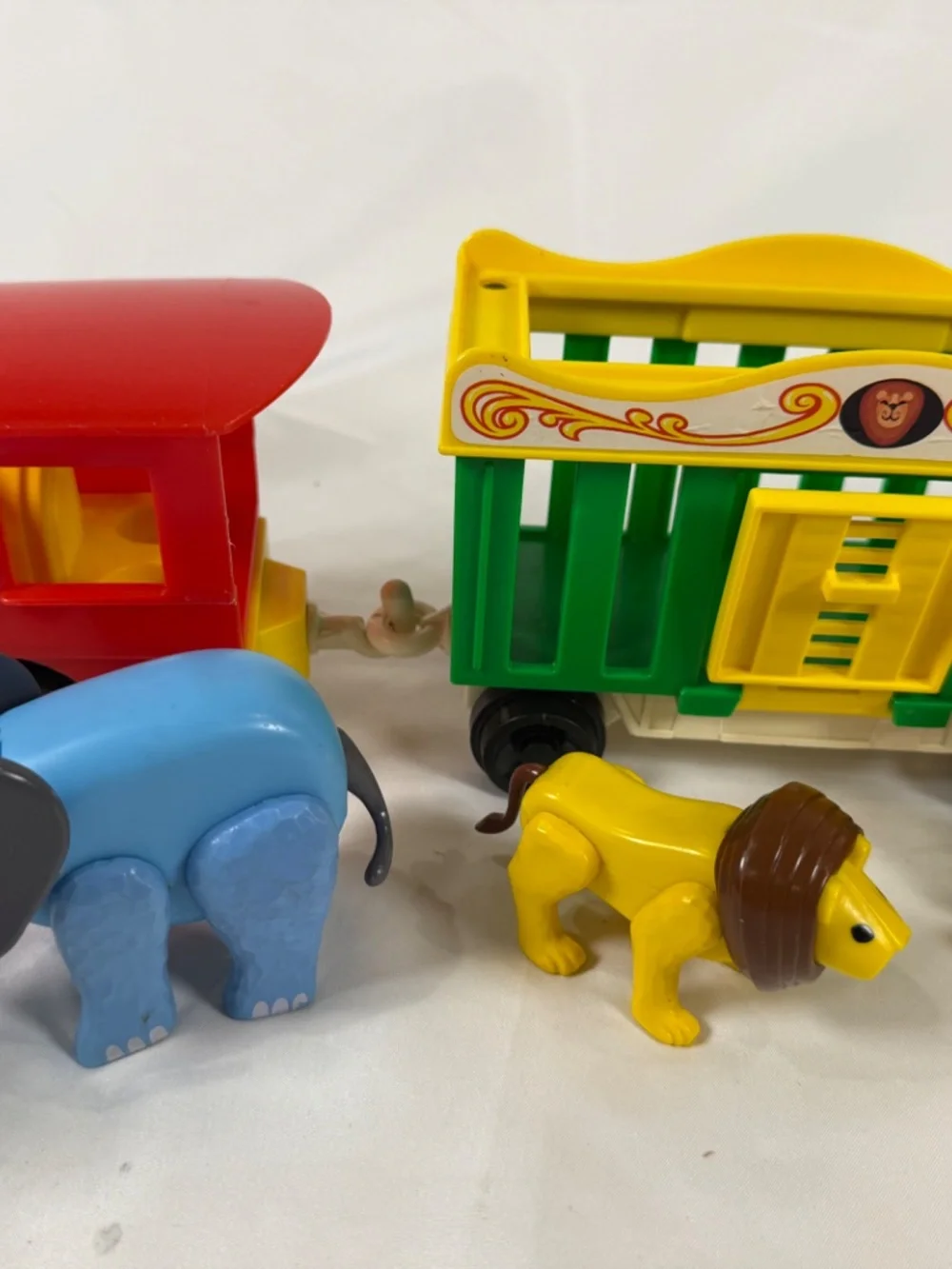 Vintage Fisher Price Little People Circus Train #991 3 Car Set